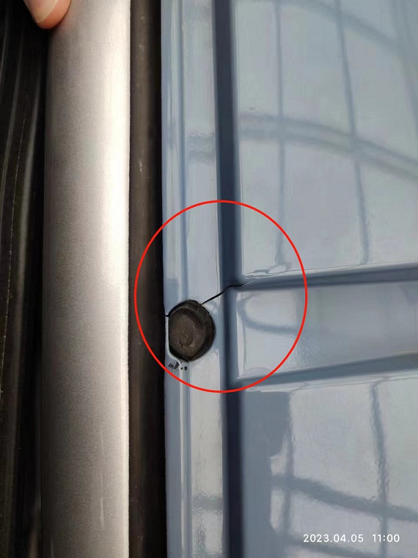 �����綯������Ħ�г�A6L��������©��